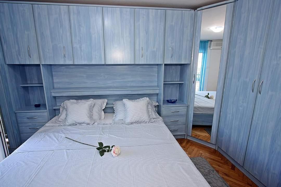 Apartment Samanta Supetar Extérieur photo