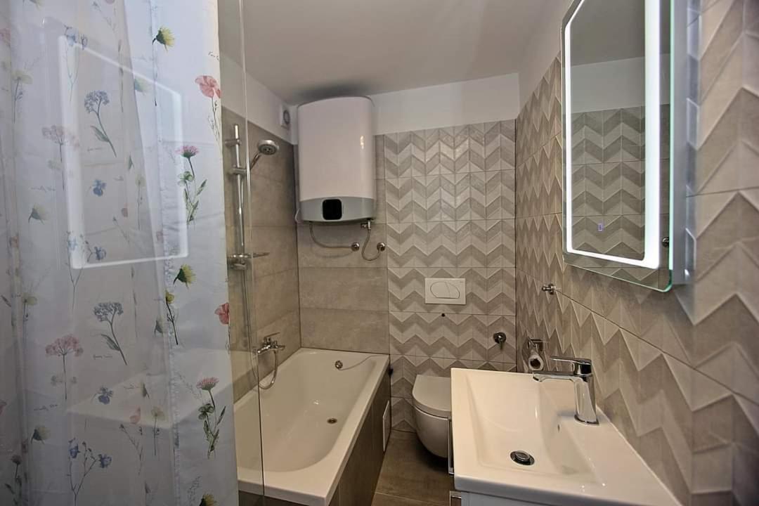 Apartment Samanta Supetar Extérieur photo