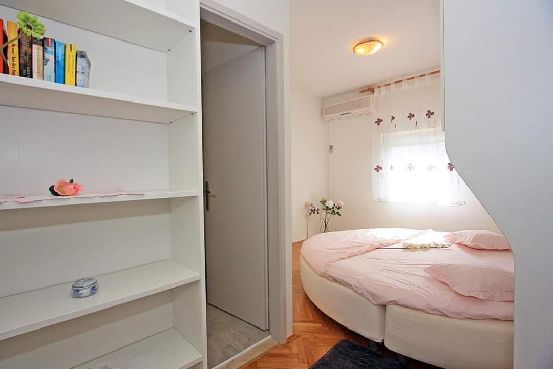Apartment Samanta Supetar Extérieur photo