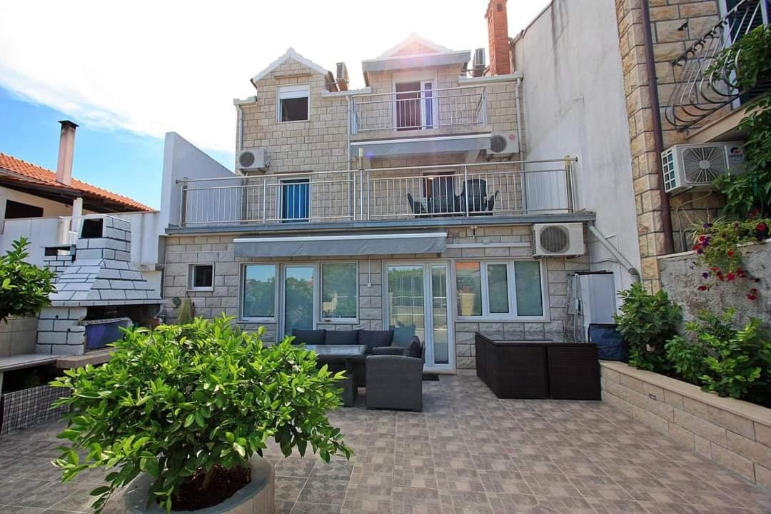 Apartment Samanta Supetar Extérieur photo