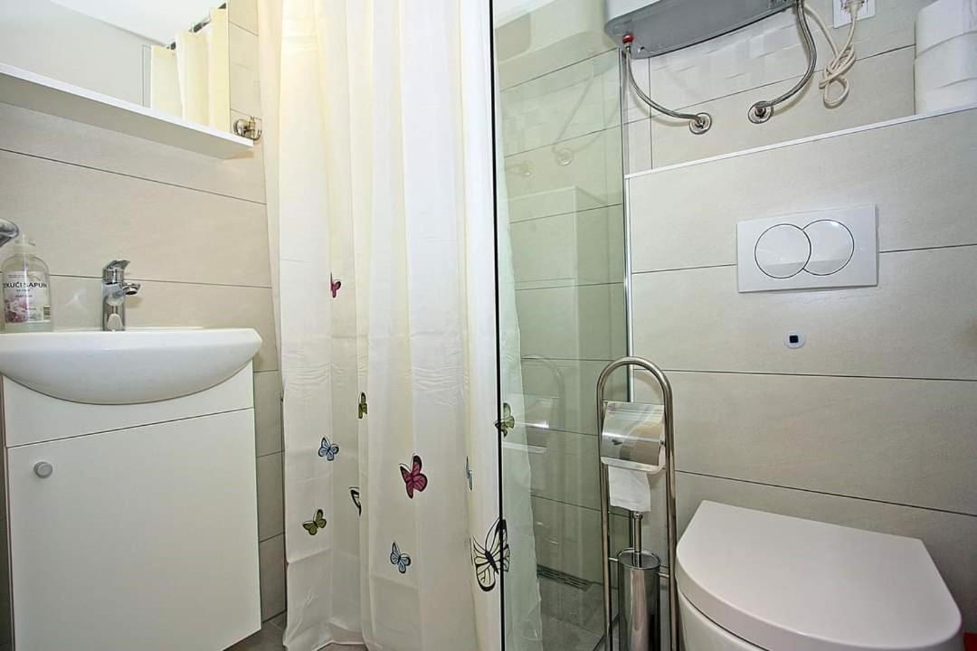 Apartment Samanta Supetar Extérieur photo