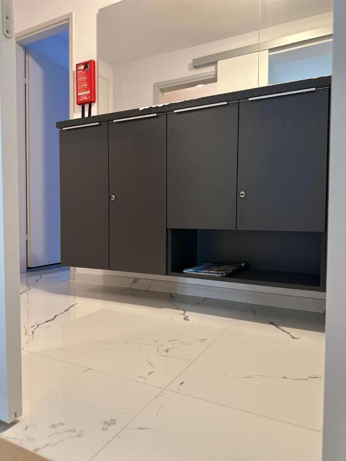 Apartment Samanta Supetar Extérieur photo